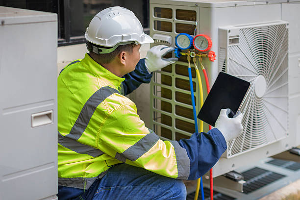 Professional Hvac Installation technician working in Mc Queeney, TX